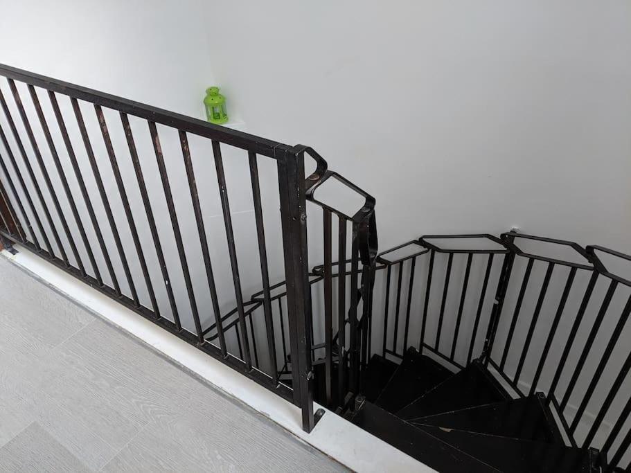 Private 2 Bed Flat Close To Excel & City Airport London Luaran gambar